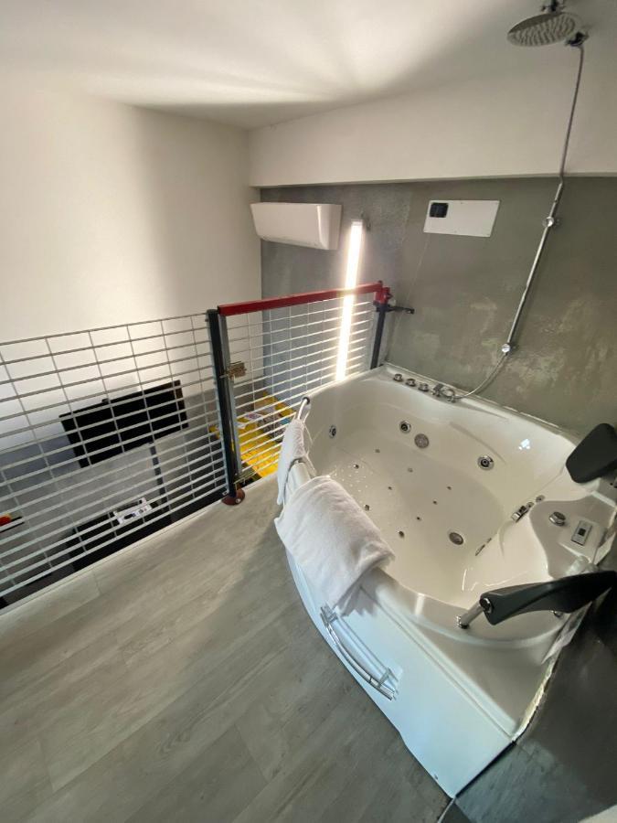 B2In Suite & Office Capriate San Gervasio Exterior photo